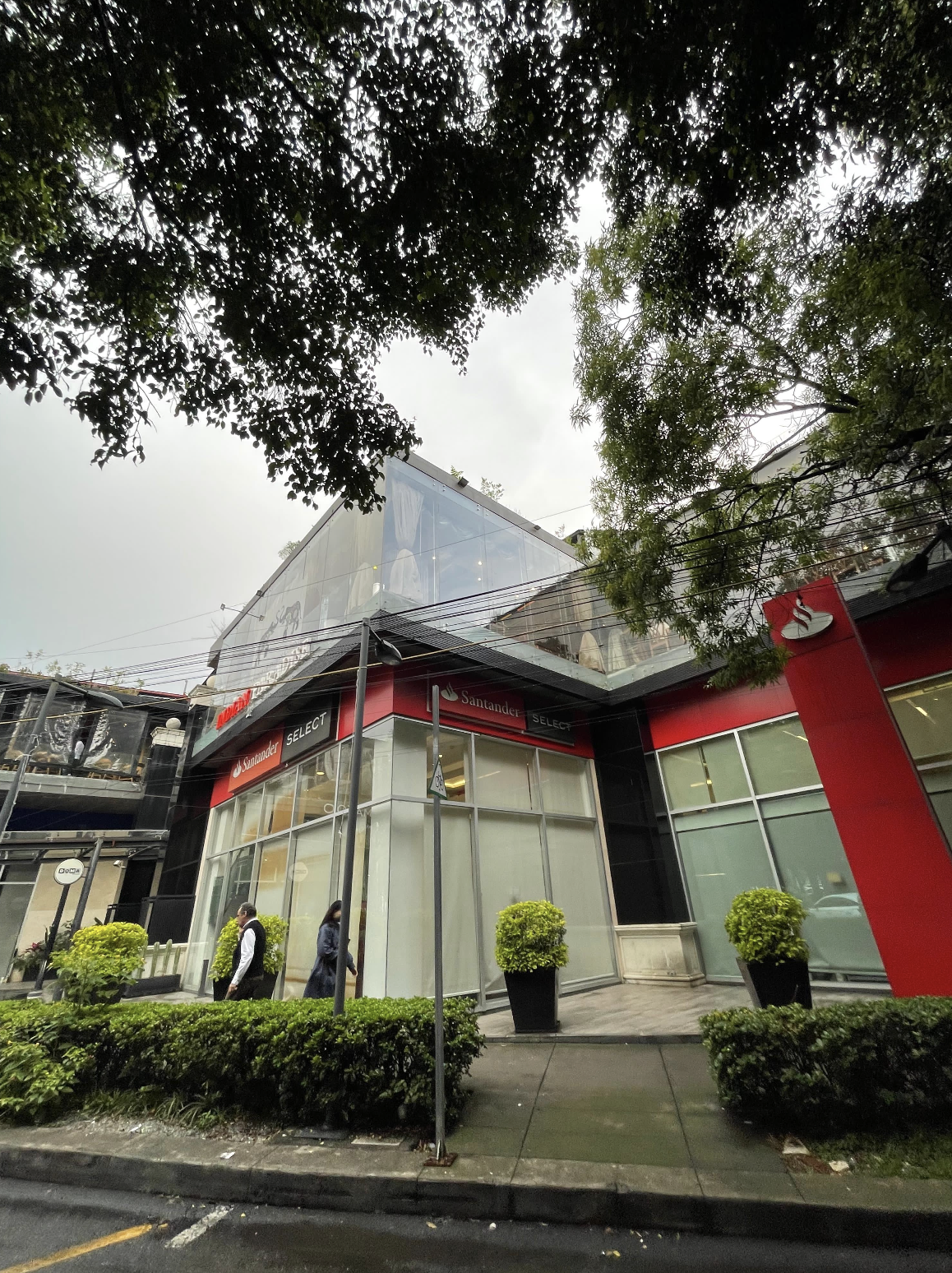 Campos Eliseos - LOCAL EN RENTA