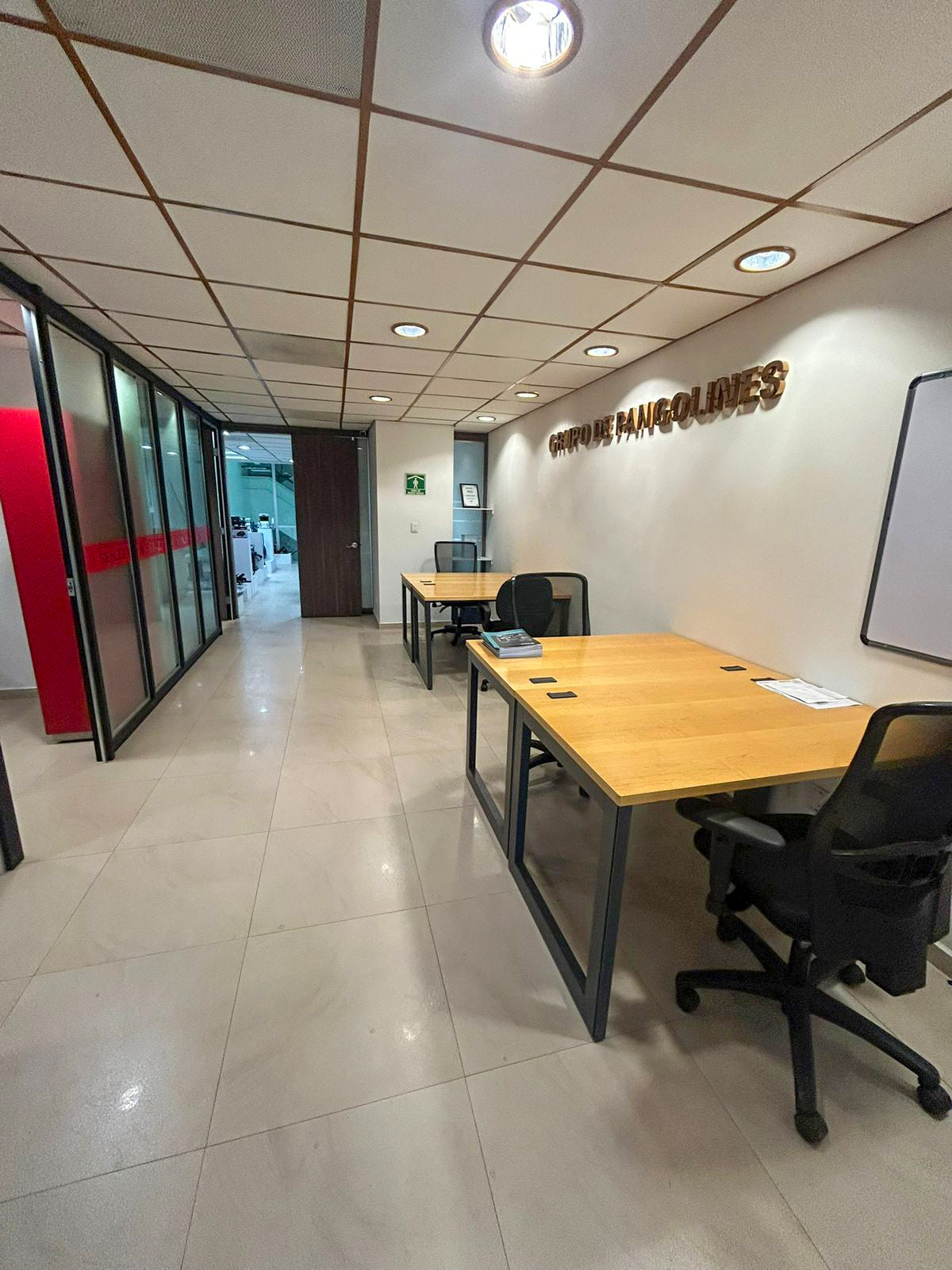 OFICINA ACONDICIONADA EN RENTA Y VENTA – PASEO DE LA REFORMA 389, CUAUHTÉMOC