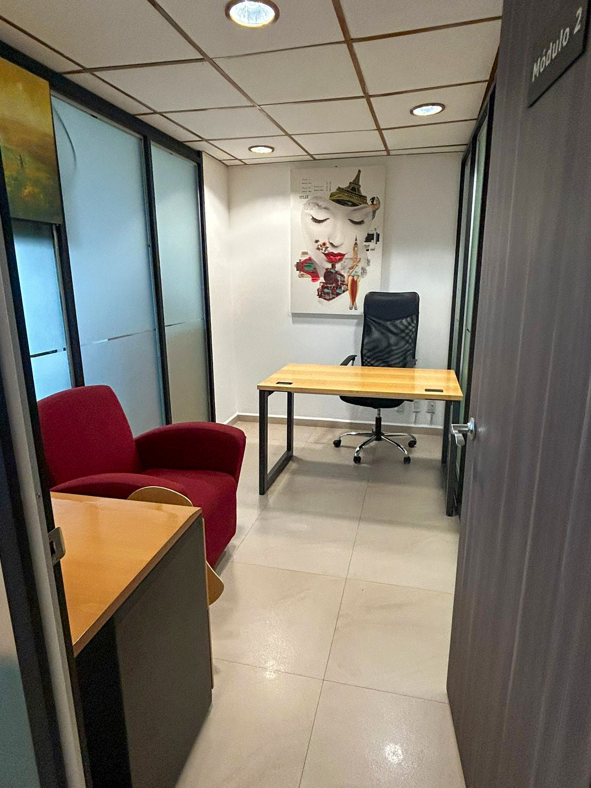 OFICINA ACONDICIONADA EN RENTA Y VENTA – PASEO DE LA REFORMA 389, CUAUHTÉMOC